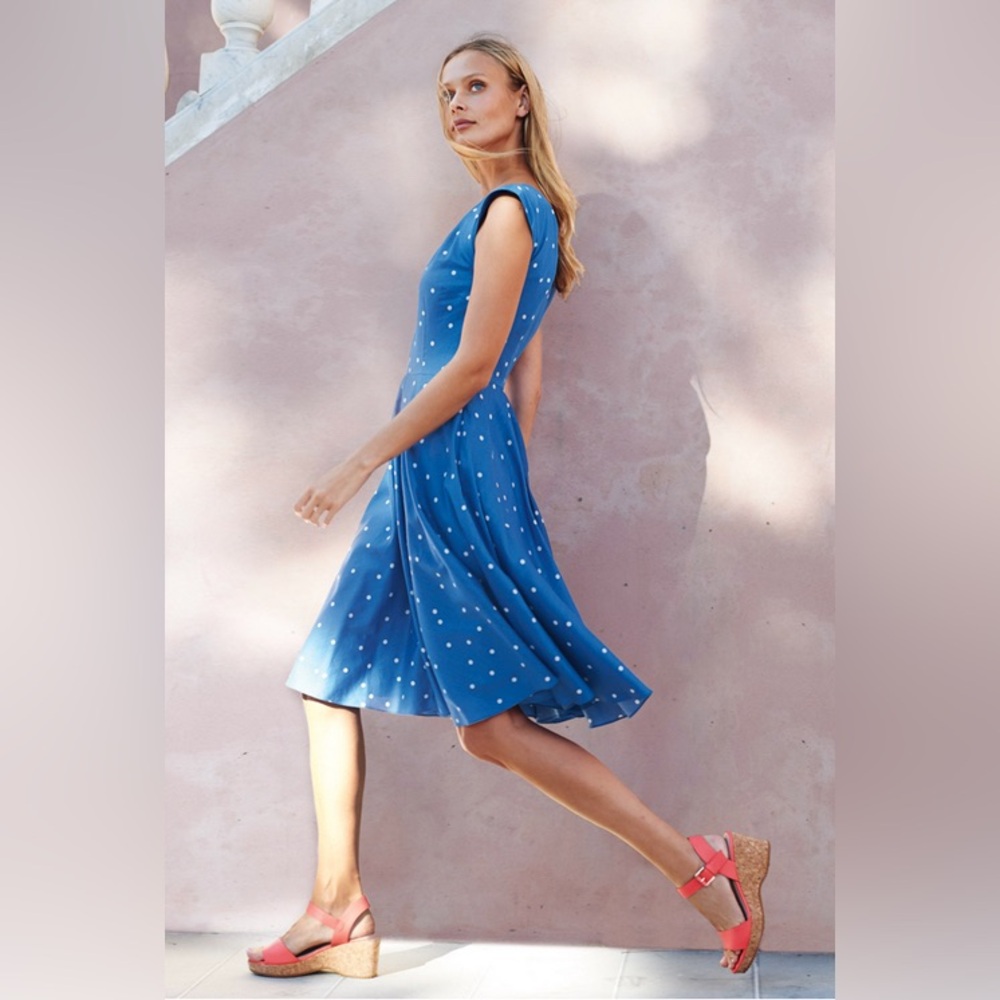 Boden US 4 Dress Blue and White Polkadot Fit and Flare